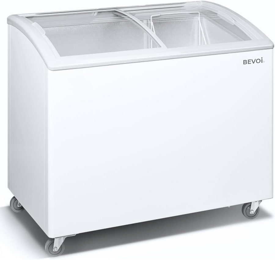 Bevoi CHSTBBE59 5.9 cubic Ft. Showcase Freezer in White
